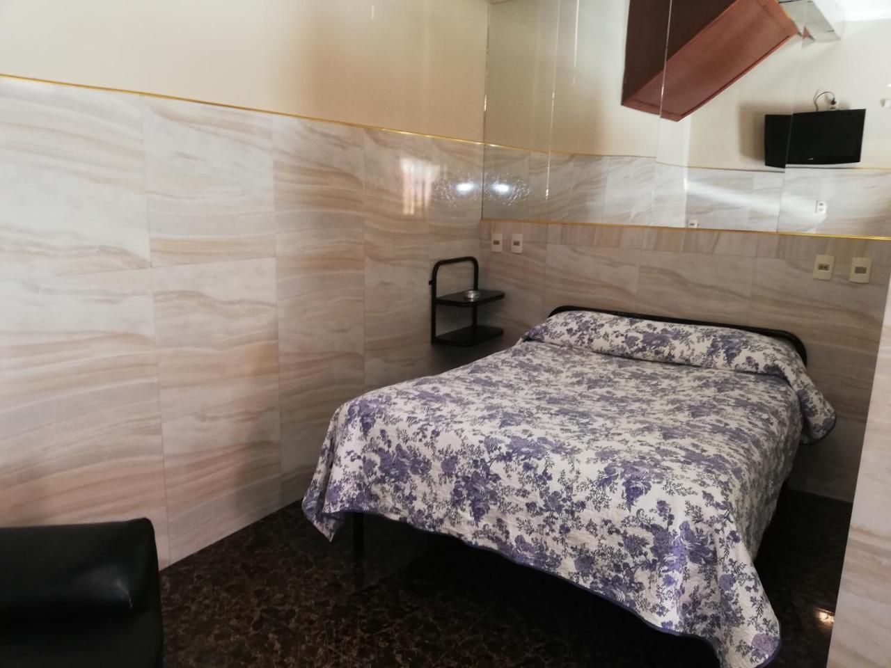 Hostal Rio Ibare ลาปาซ ภายนอก รูปภาพ